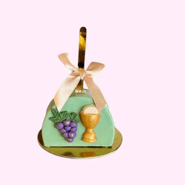 - holy-communion_favor_smash_cake -- Sweet Snap Sydney