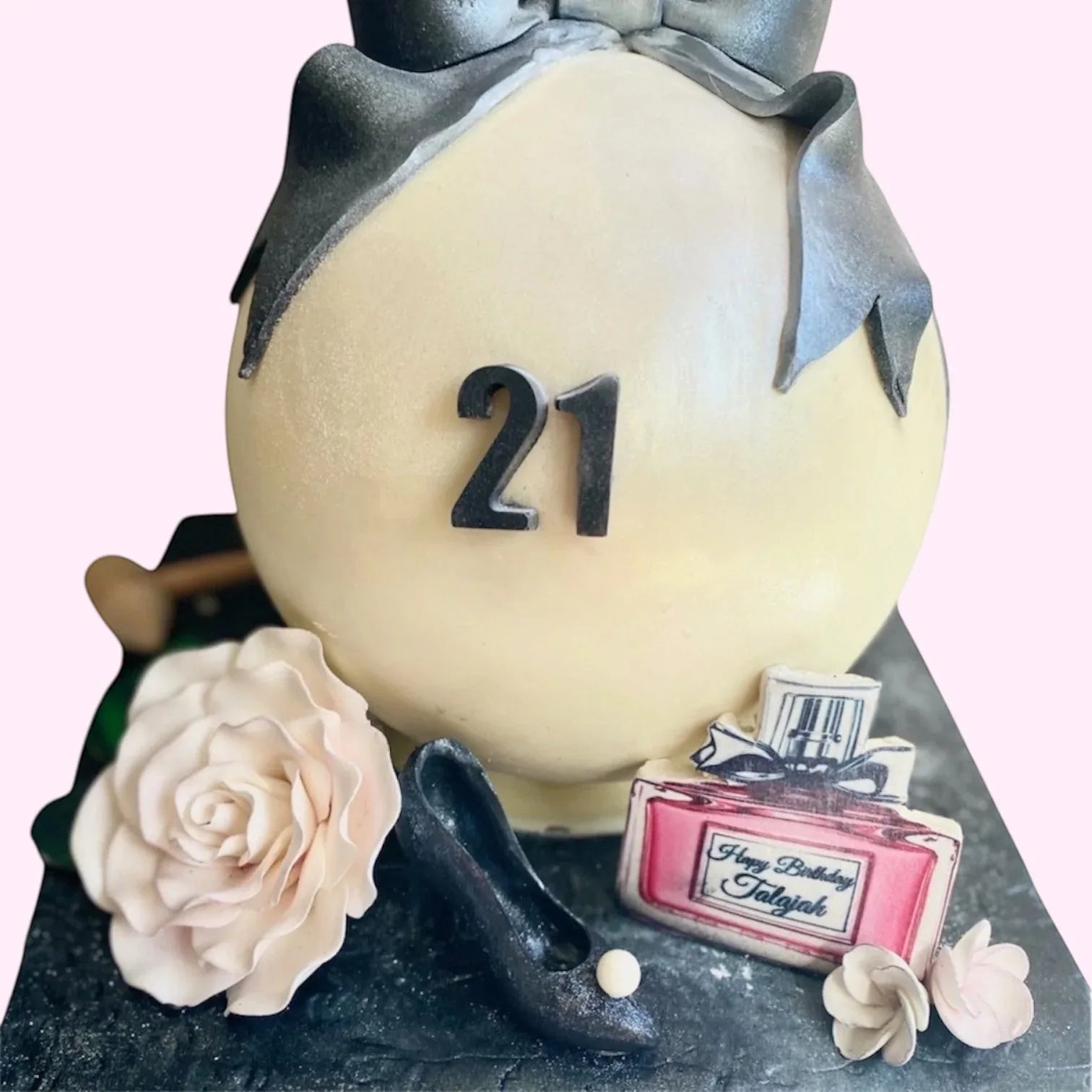 - smash_cake_21st_birthday_3 -- Sweet Snap Sydney