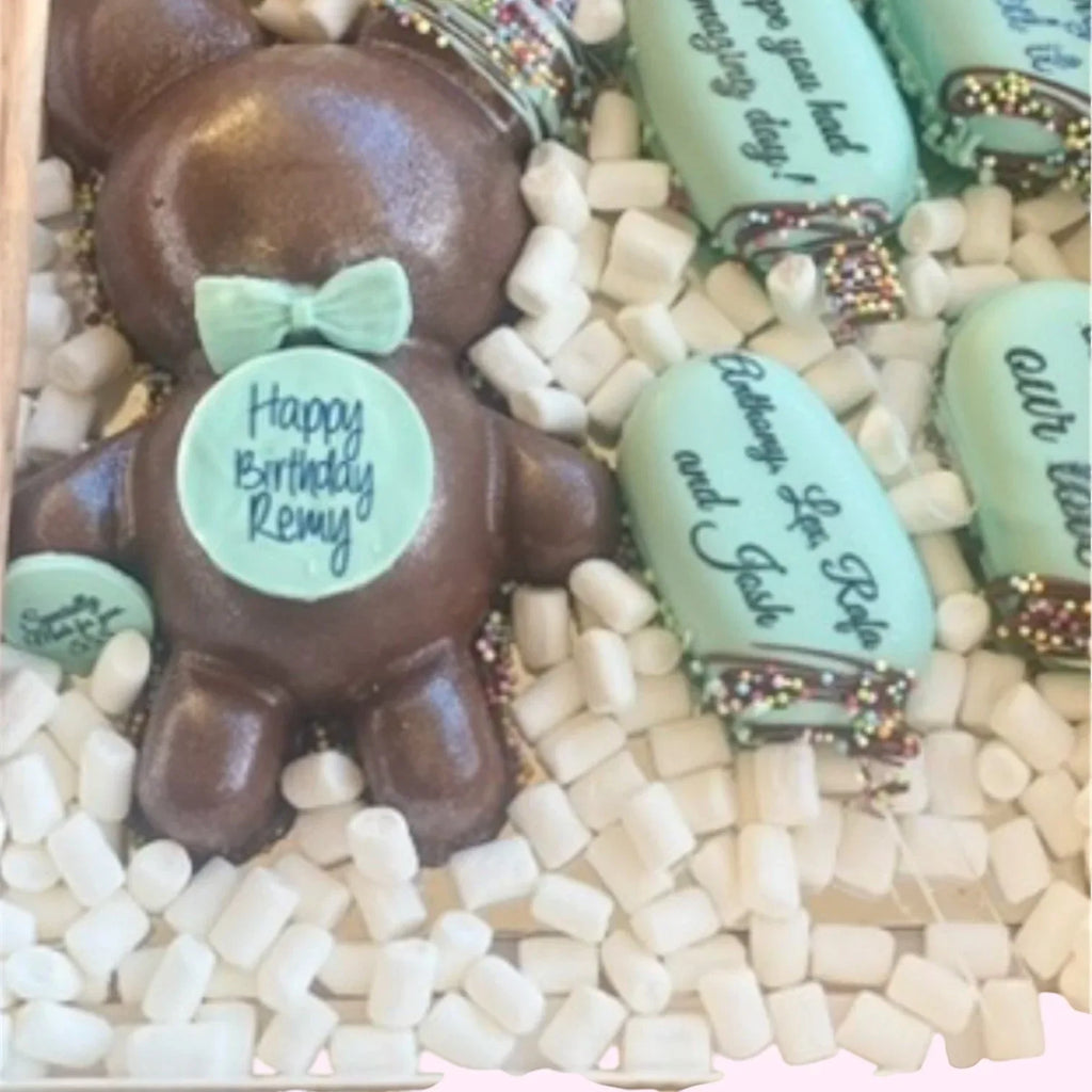 - smash_cake_and_cakesicles_2 -- Sweet Snap Sydney