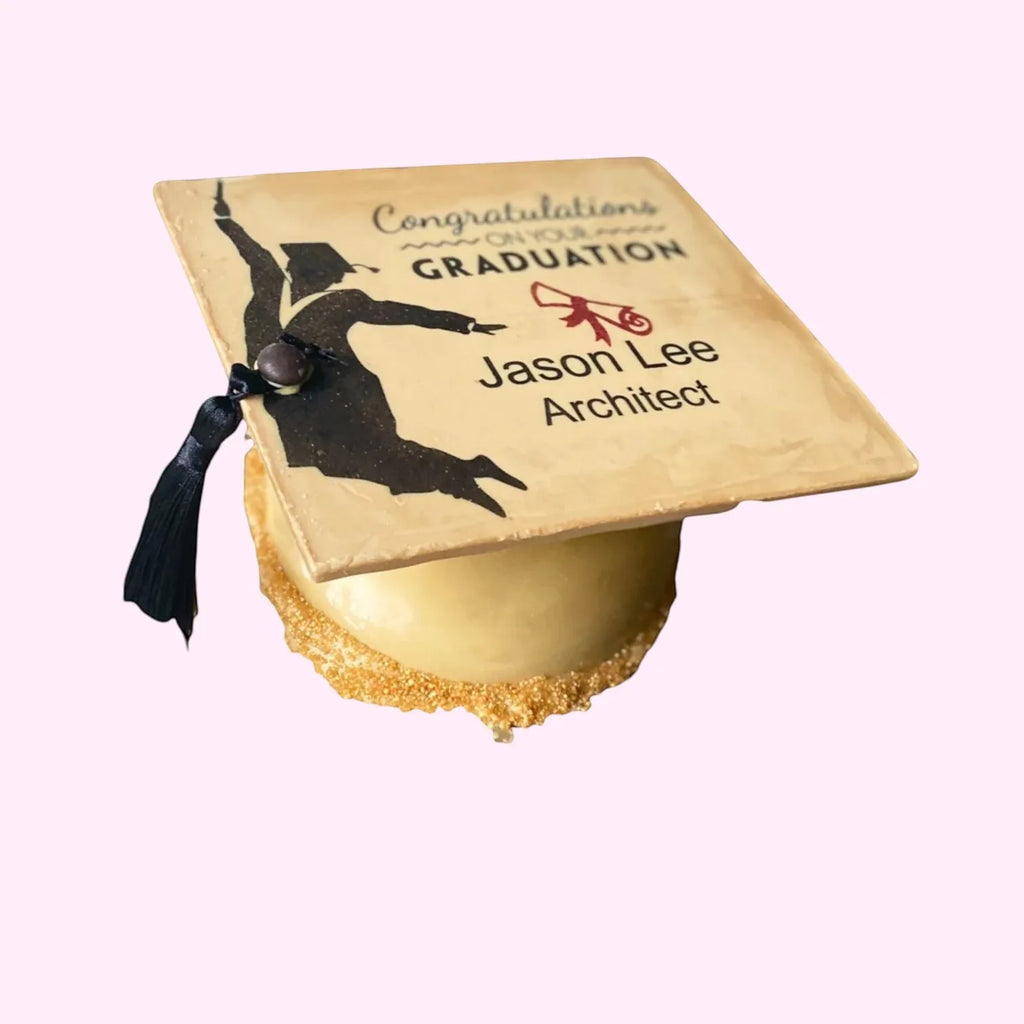 - smash_cake_graduation_2 -- Sweet Snap Sydney