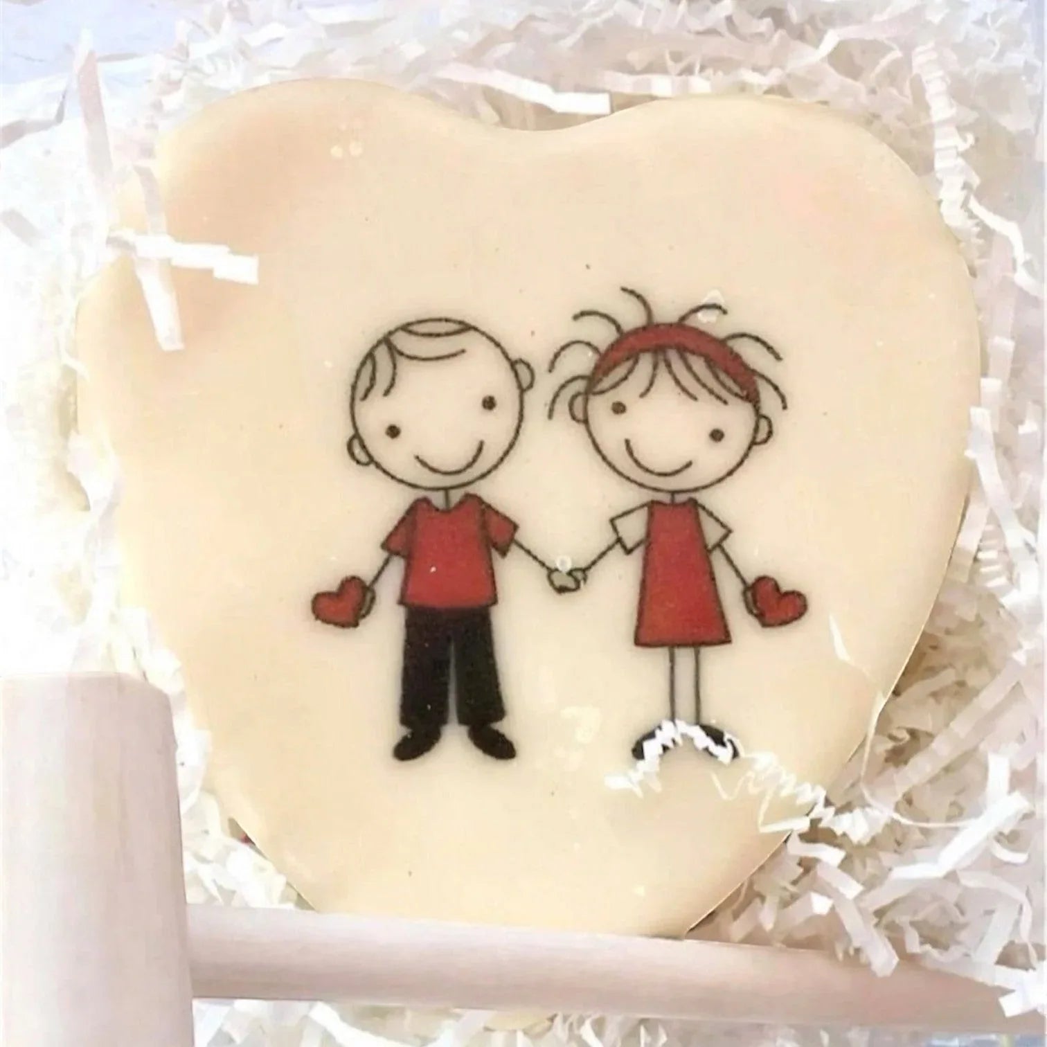 - smash_cake_heart -- Sweet Snap Sydney