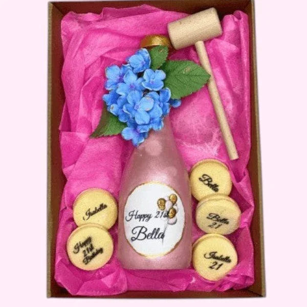 - smash_cake_whine_bottle -- Sweet Snap Sydney