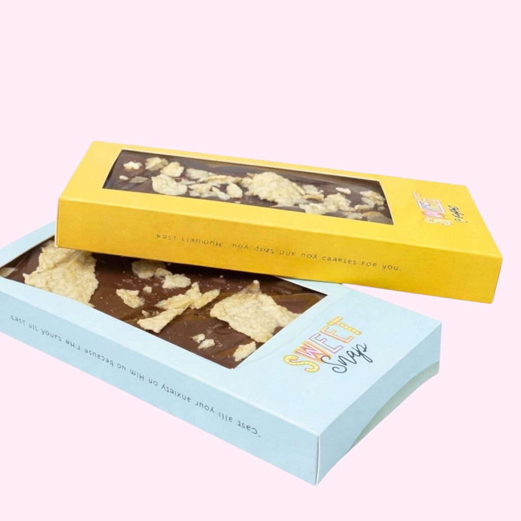 Sweet Snap Sydney milk chocolate bar with crispy cornflakes, offering a delightful crunch and rich flavour. Perfect treat.