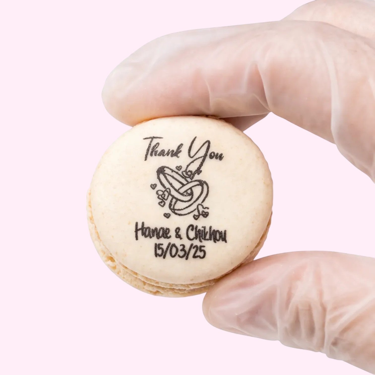 Sweet Snap Sydney personalised macaron wedding favor with 'Thank You' and wedding rings design.
